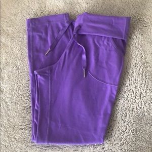 Lululemon crop (purple)